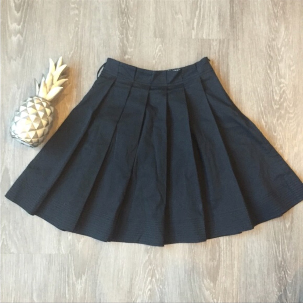 Tibi black box pleated skirt